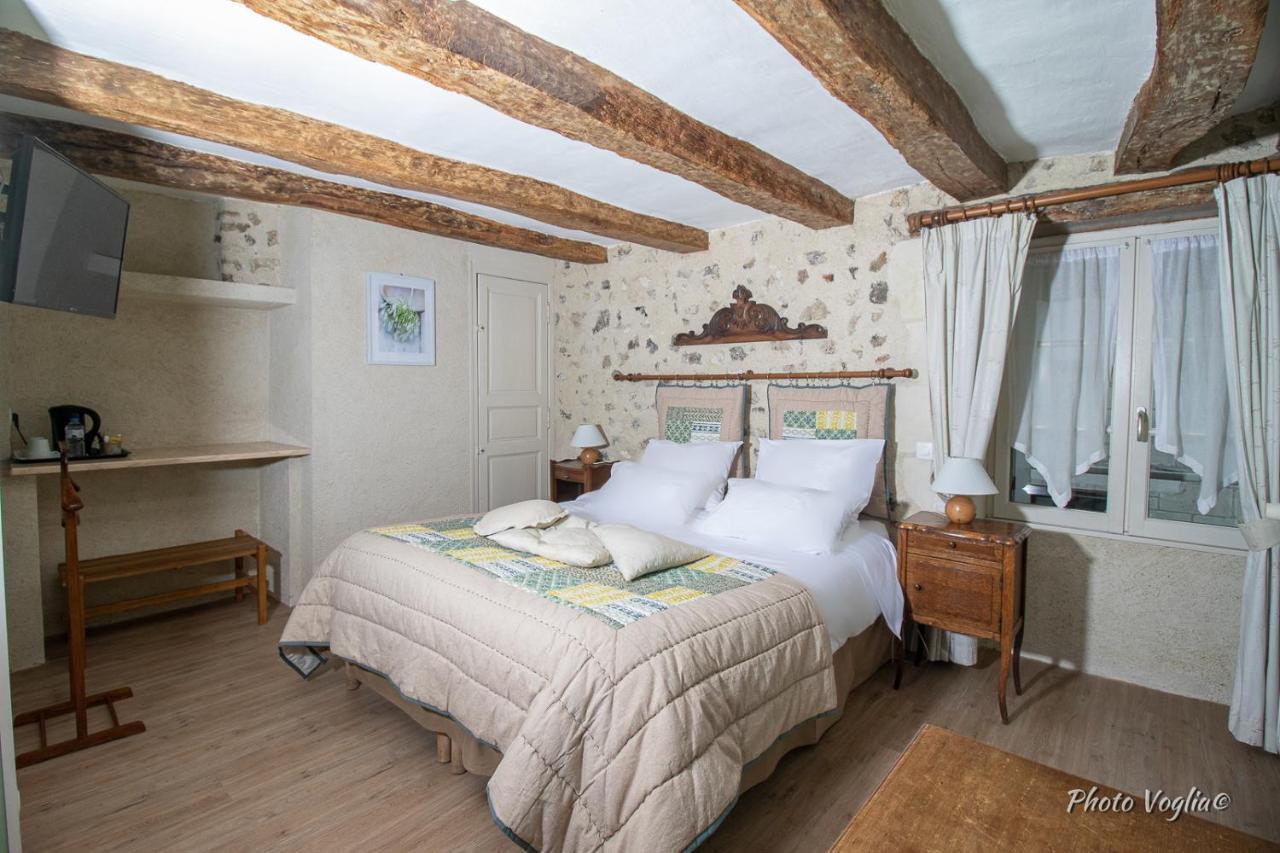 Logis Auberge Le Colombien - Hotel Et Restaurant Villandry Buitenkant foto