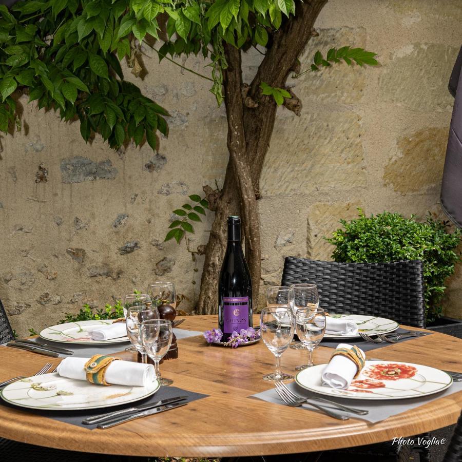 Logis Auberge Le Colombien - Hotel Et Restaurant Villandry Buitenkant foto
