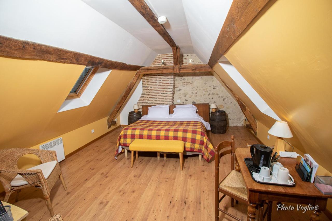 Logis Auberge Le Colombien - Hotel Et Restaurant Villandry Buitenkant foto