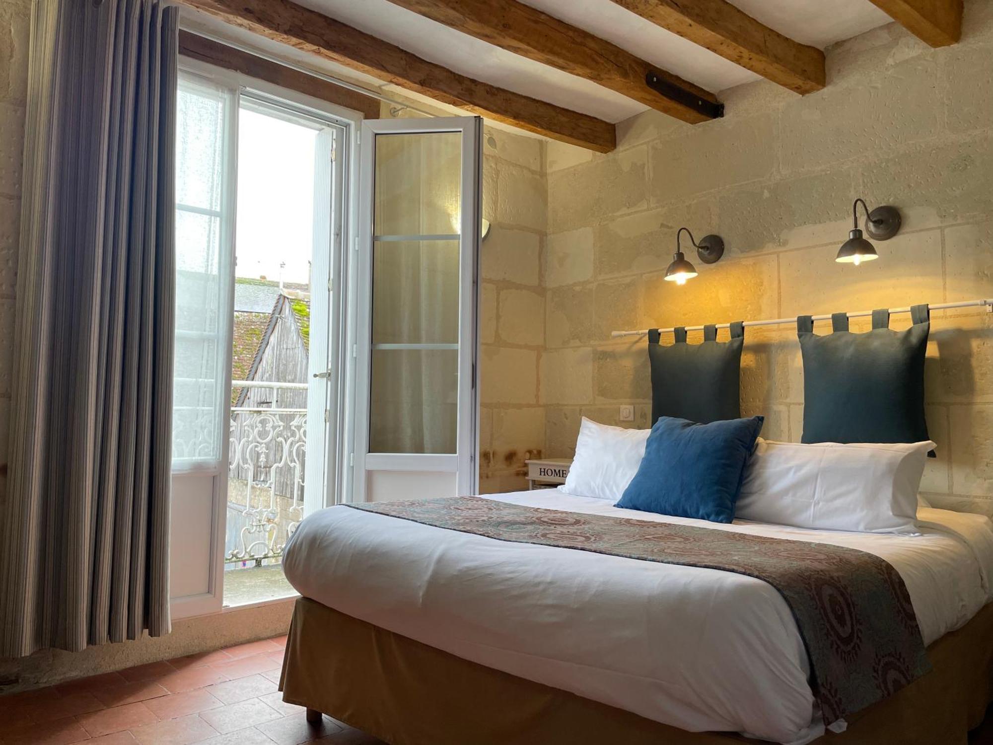 Logis Auberge Le Colombien - Hotel Et Restaurant Villandry Buitenkant foto