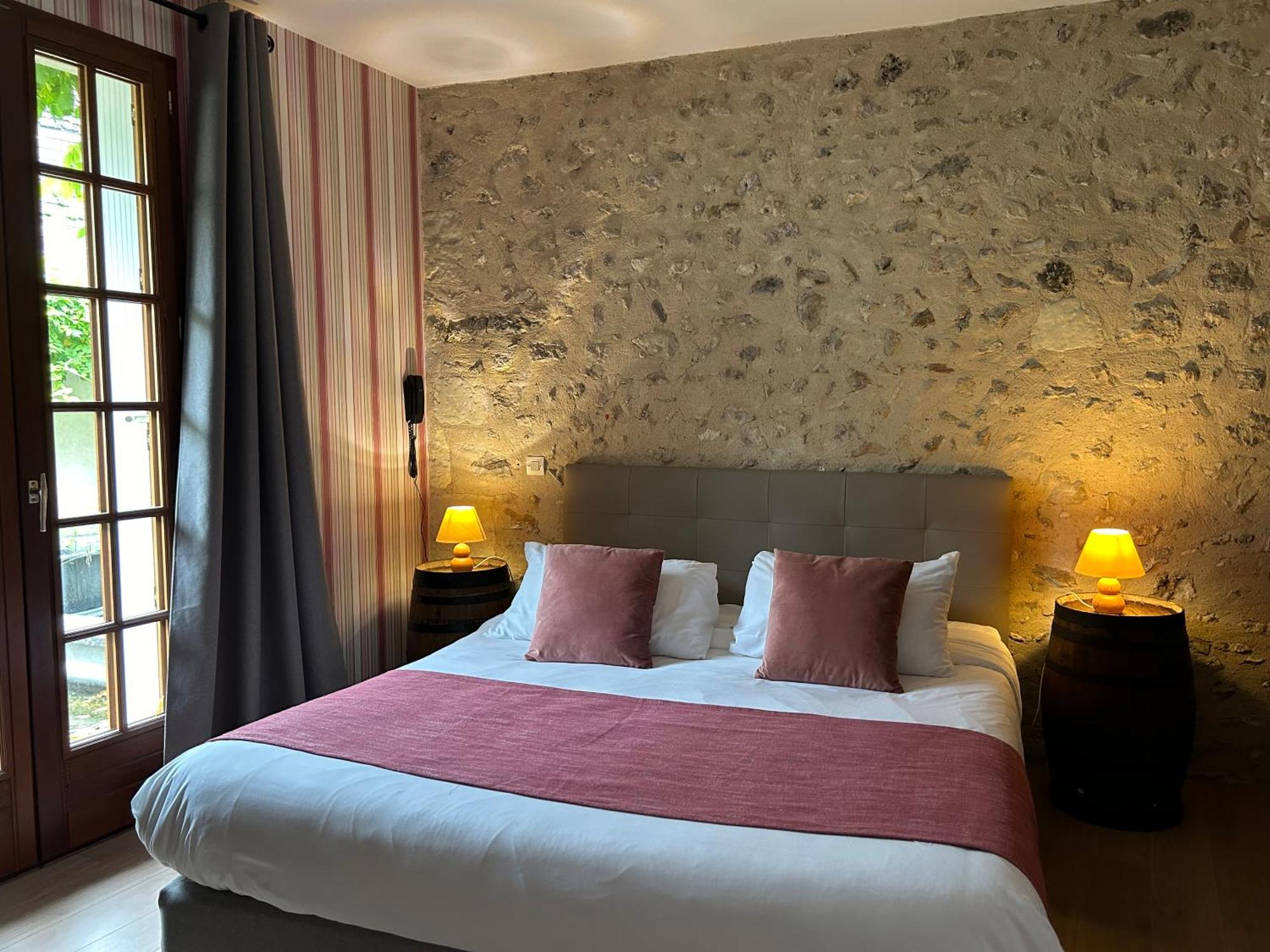 Logis Auberge Le Colombien - Hotel Et Restaurant Villandry Buitenkant foto