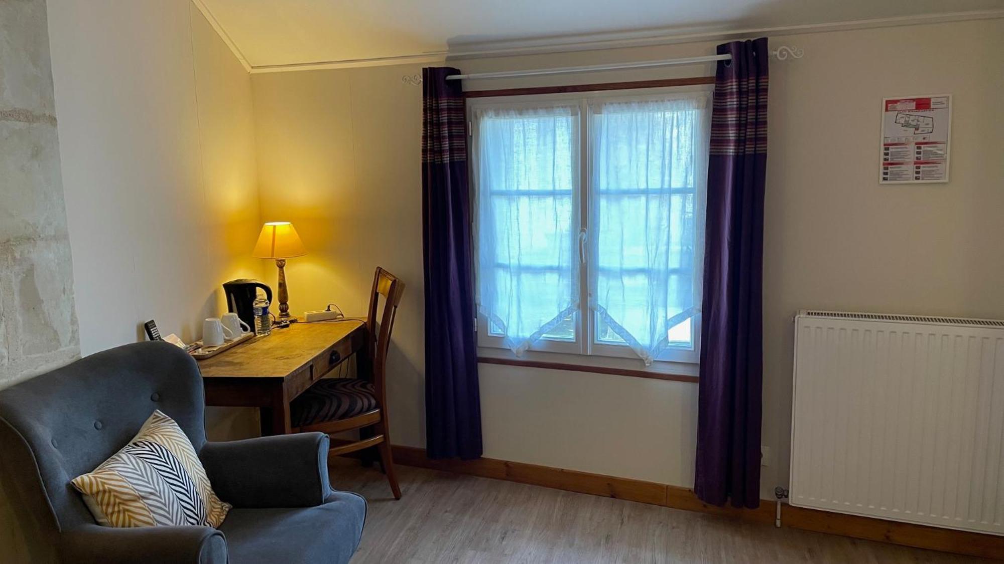 Logis Auberge Le Colombien - Hotel Et Restaurant Villandry Buitenkant foto