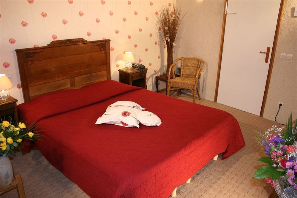 Logis Auberge Le Colombien - Hotel Et Restaurant Villandry Buitenkant foto